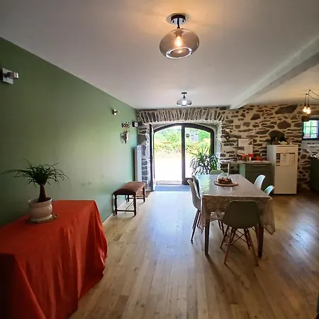 Bed and Breakfast L Etable Au Naturel Mauriac (Cantal)